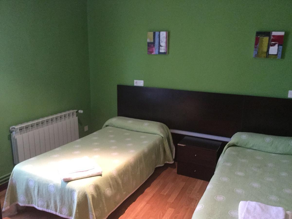 Hostal Carazo Torquemada Ngoại thất bức ảnh