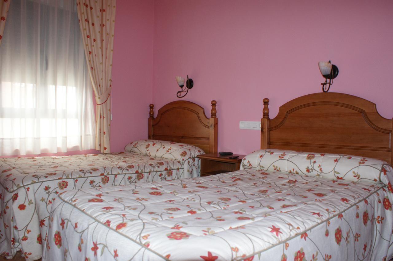 Hostal Carazo Torquemada Ngoại thất bức ảnh